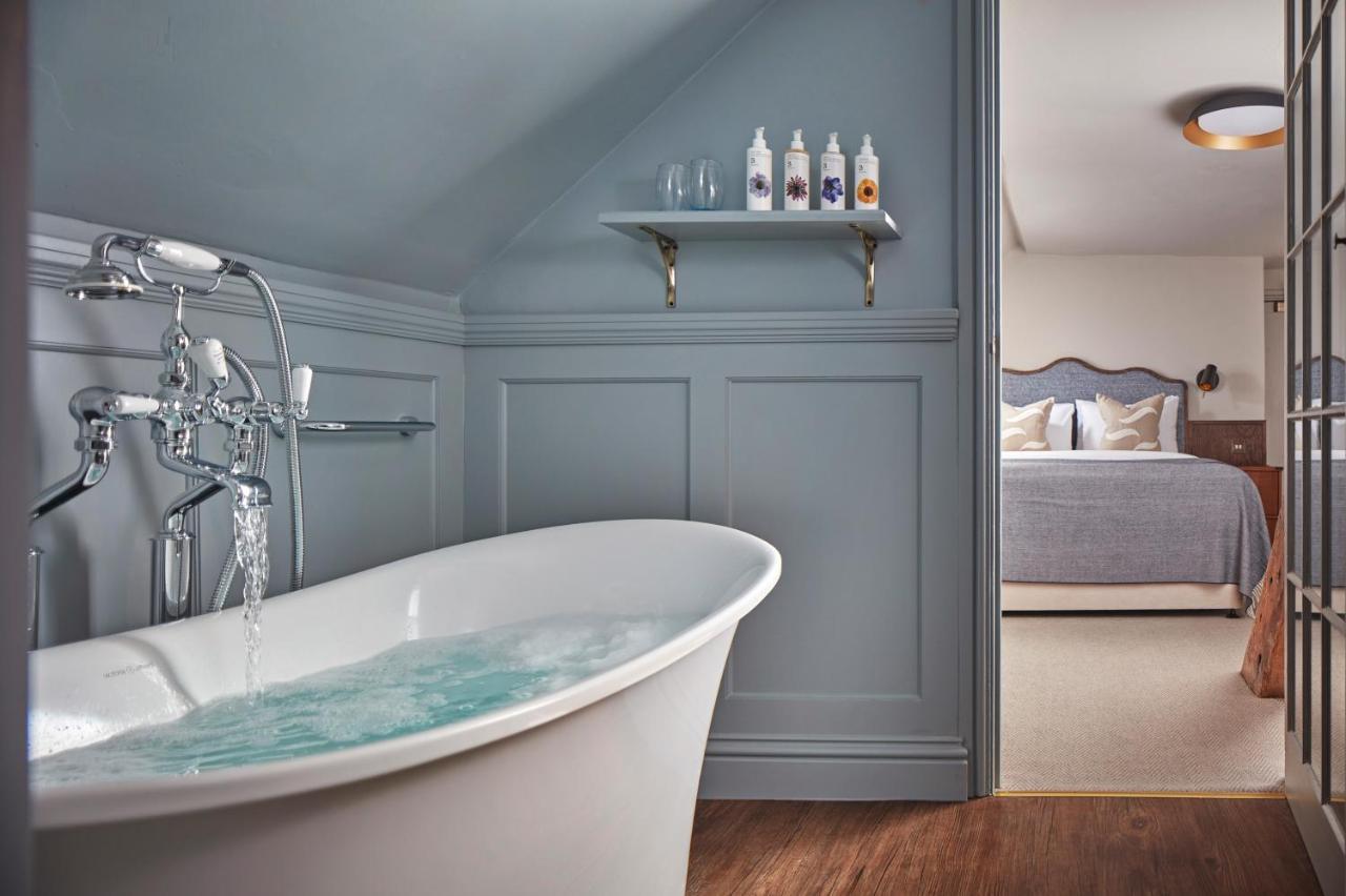 Moonfleet Manor 4*